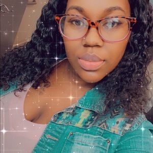 Meet your Posher, Jasmine